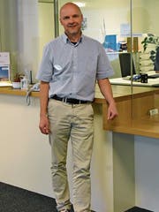 Der neue Leiter des Seniorenheims Neckertal, Roman Strübi, schätzt die familiäre Atmosphäre und die Überschaubarkeit seiner neuen Wirkungsstätte. (Bild: Urs M. Hemm)