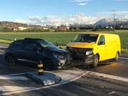 Die Fahrerin des Autos wurde beim Unfall verletzt und musste ins Spital gebracht werden. (Bild: Luzerner Polizei, 25. April 2019)