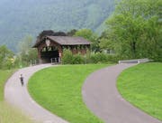 Zur Erschliessung des Gebiets Faden in Buochs ist auch eine neue Brücke neben der bestehenden Fadenbrücke (links) geplant. (Visualisierung: PD)