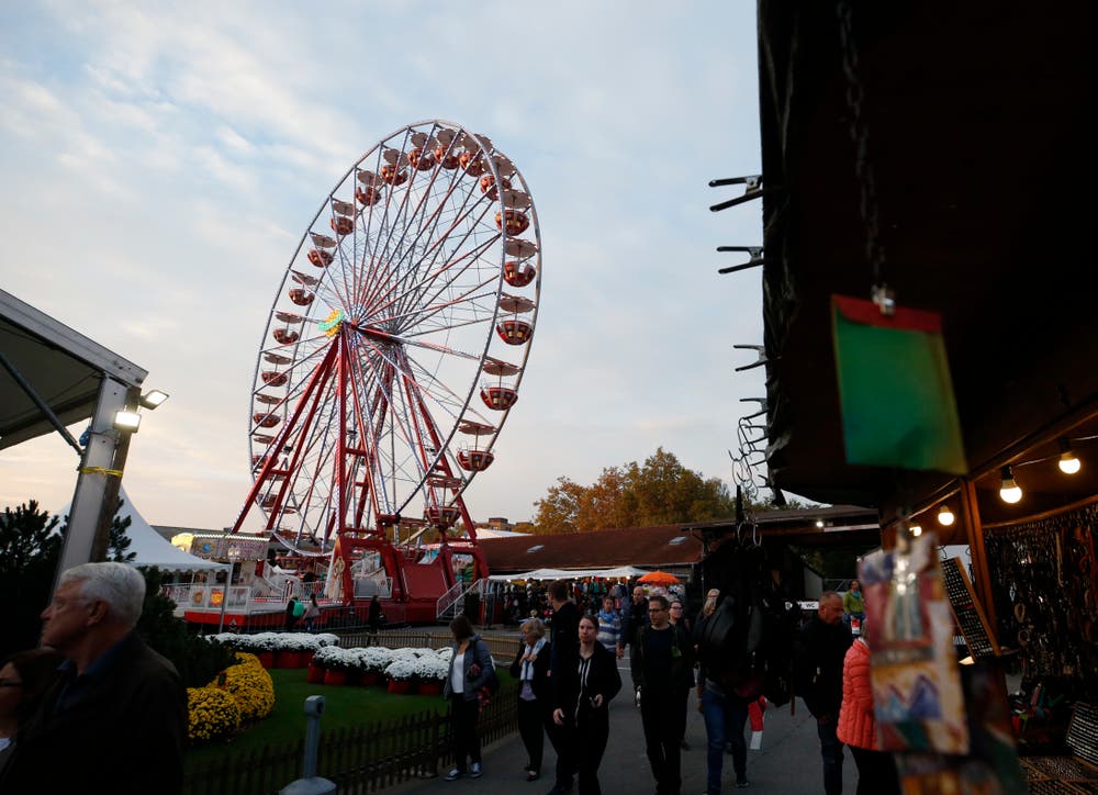 Auch in diesem Jahr eine Attraktion: Das Riesenrad. (Bild: Stefan Kaiser (Zug, 23.Oktober 2018))