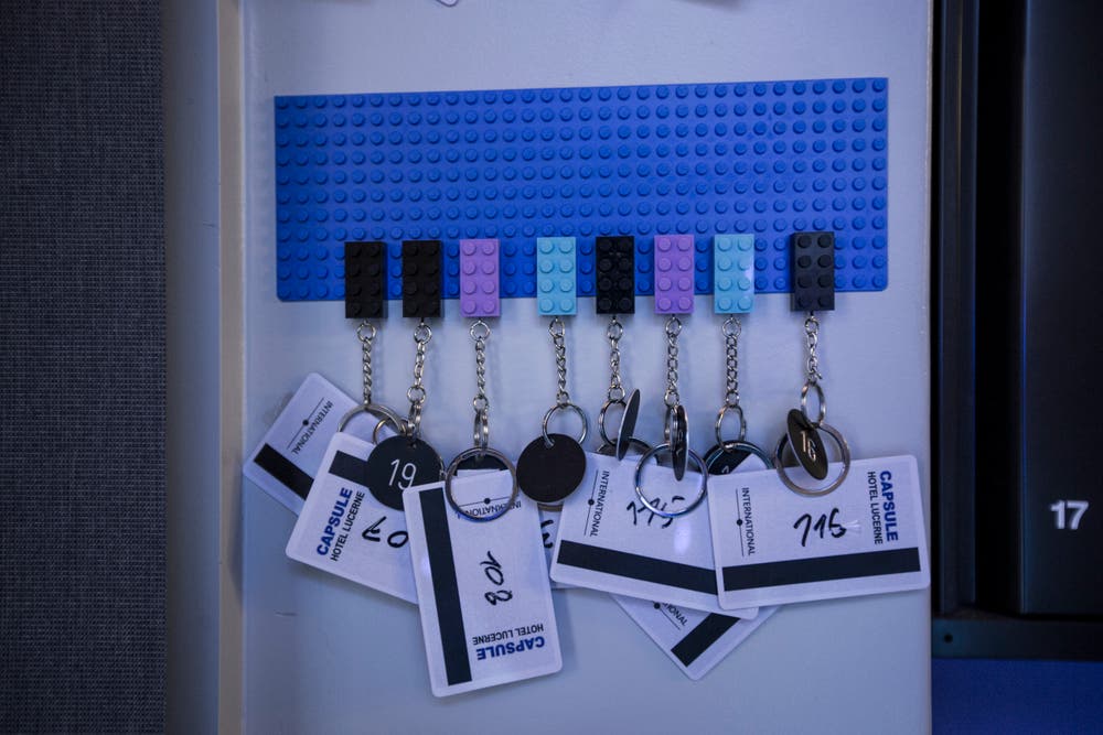 Legos halten die Zimmer-Karten bereit. (Bild: Manuela Jans-Koch (Luzern, 1. November 2018))