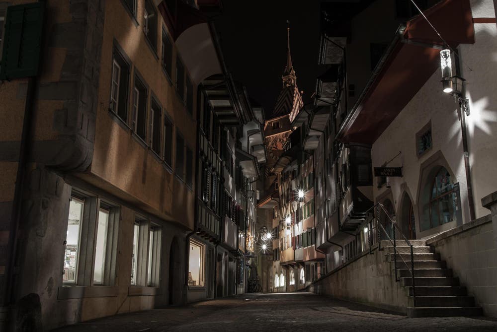 Zuger Altstadt bei Nacht (Bild: Valentin Burkart (Zug, 9. Januar 2018))