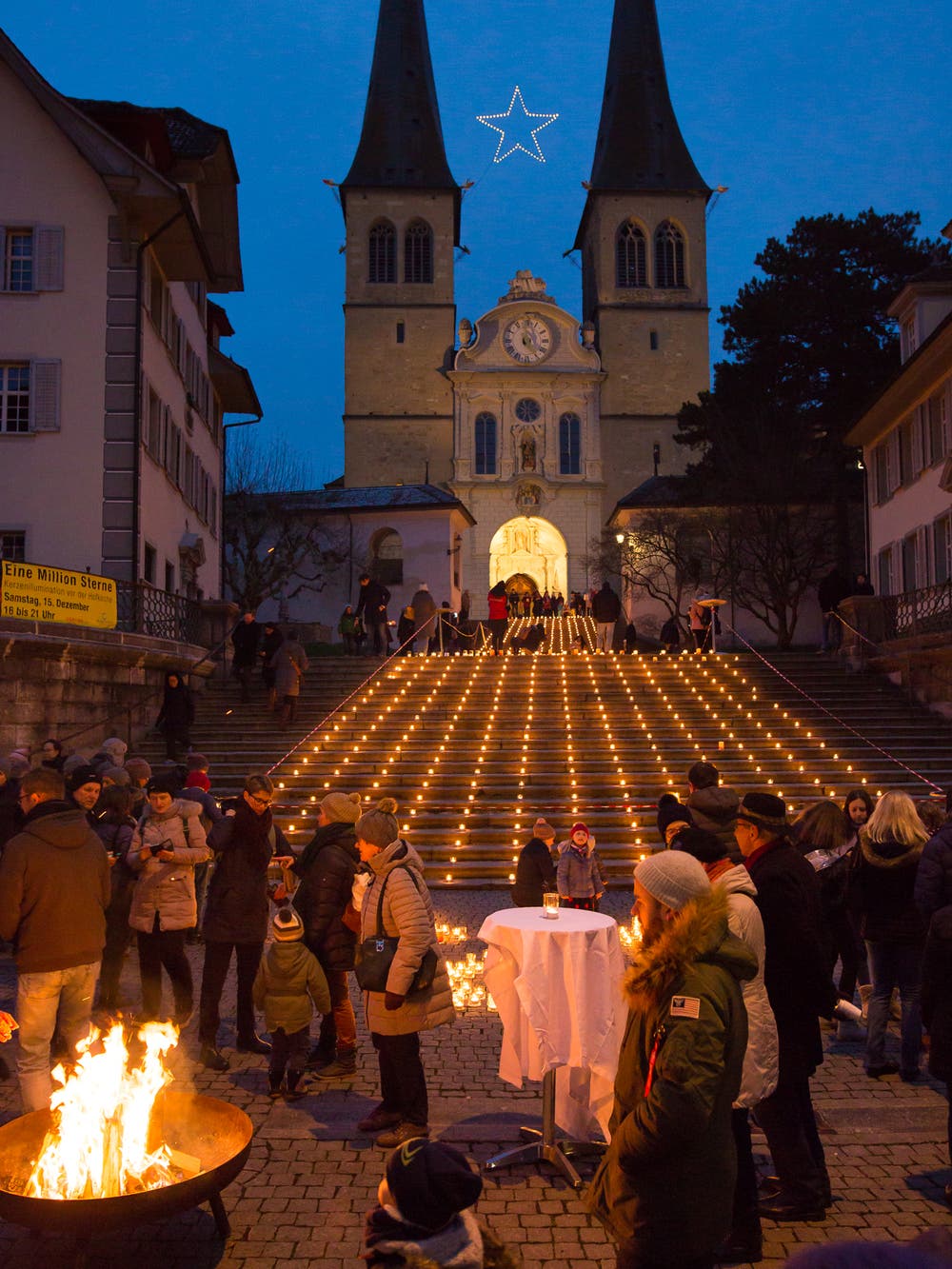 «Eine Million Sterne» in Luzern. (Bild: Priska Ziswiler-Heller (15. Dezember 2018))