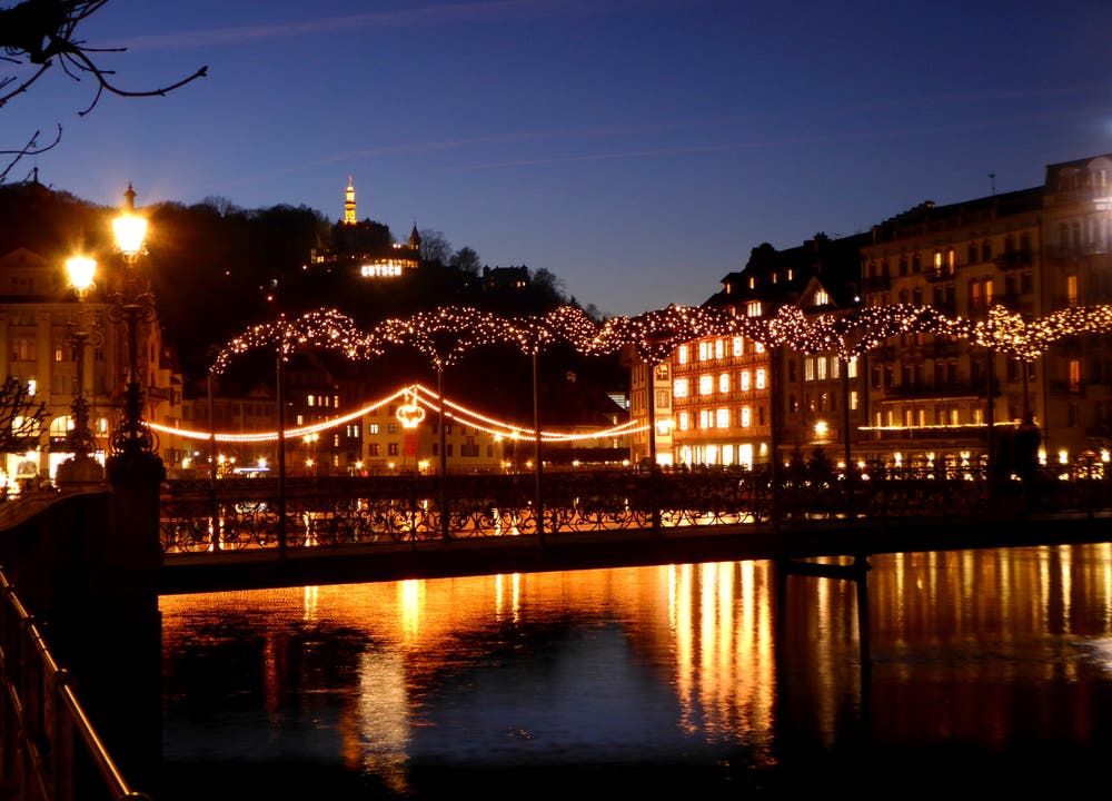 Leuchtenstadt. (Bild: Walter Buholzer (Luzern, 2. Dezember 2018))