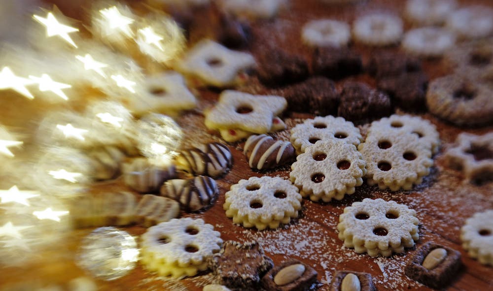 Zimtsterne, Spitzbuben, Brunsli ... Es ist Adventszeit. (Bild: Marianne Schmid (Eich, 2. Dezember 2018))