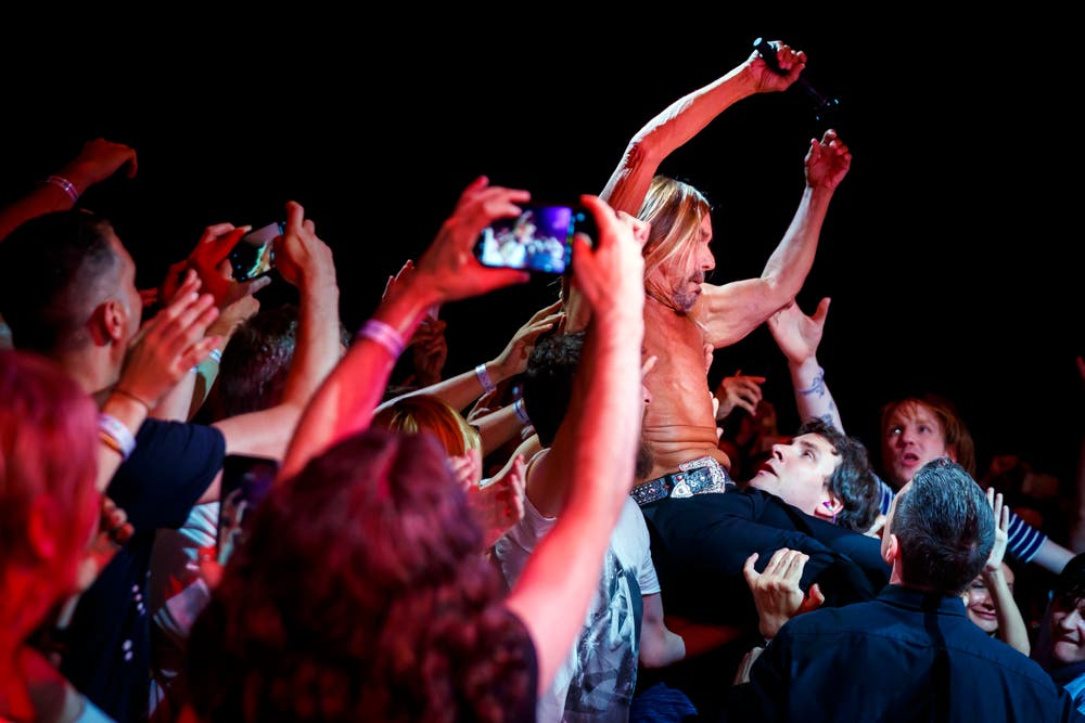 Der US-amerikanische Rocksänger Iggy Pop während seinem Auftritt im Auditorium Stravinski anlässlich des alljährlichen Jazzfestivals. (Bild: Valentin Flauraud/Keystone (Montreux, 3. Juli 2018))