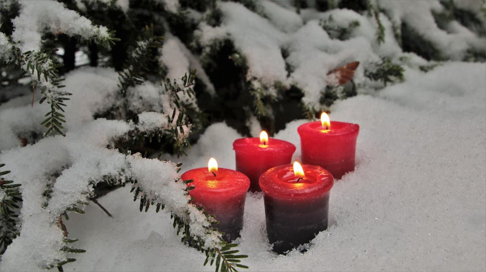 4. Advent: Die vierte Kerze brennt für die Liebe, für das Wichtigste auf dieser Welt. (Bild: Irene Wanner (16. Dezember 2018))