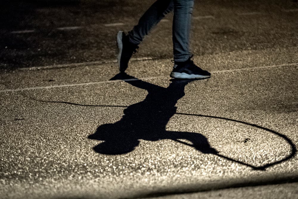 Geisslechlöpfer-Kurs der Galli-Zunft auf dem Schulhausplatz des Schulhauses Meiersmatt.Bild: Pius Amrein (Kriens, 19. November 2018)