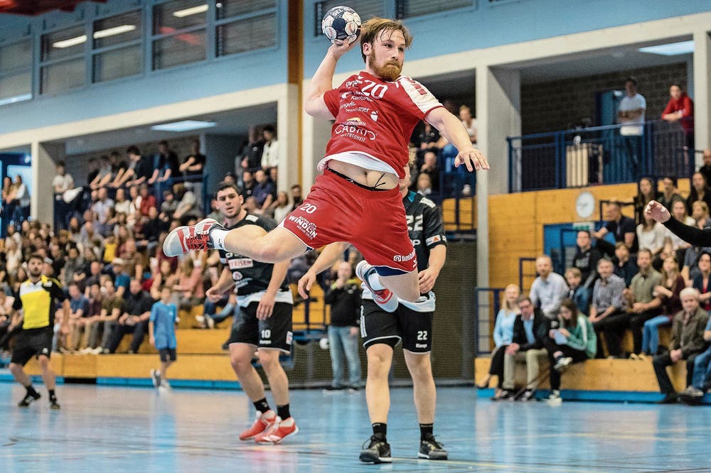 Sportsgeist zeigt David Riederer vom BSV Stans. Der Club überwintert in der vorderen Tabellenhälfte. (Bild: Philipp Schmidli (14. April 2018))