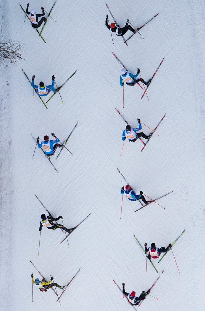 Tausende Läufer bestreiten den Engadin-Skimarathon (8. März). (Bild: Keystone / Gian Ehrenzeller)