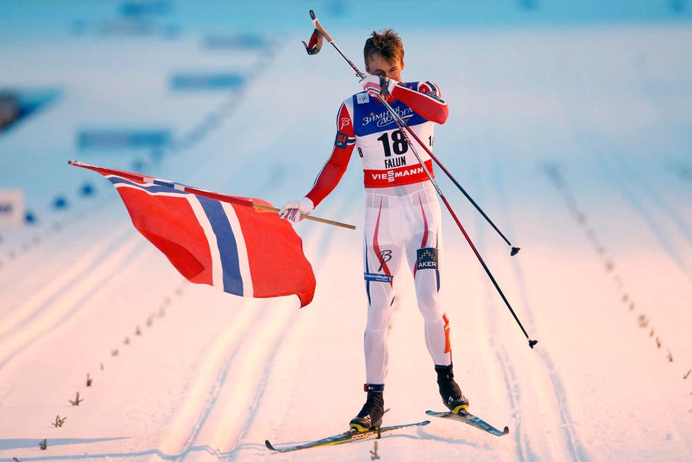 Petter Northug gewinnt an den Ski-WM in Falun über 50 Kilometer die vierte Goldmedaille. (Bild: Keystone / Peter Klaunzer)