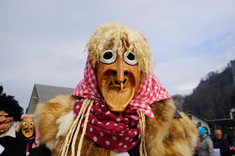Die Melchaatobelhexen mit ihrer Insektenküche (Bild: Romano Cuonz (Giswil, 11. Februar 2018))