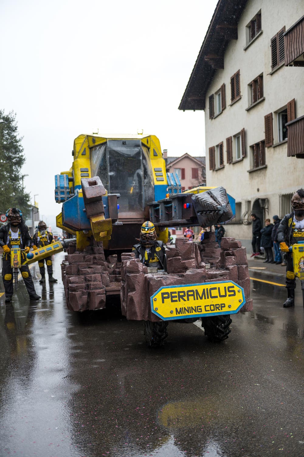 Peramicus mit dem Motto «Space Mining Corp.» (Bild: Roger Grütter (Littau, 11. Februar 2018))