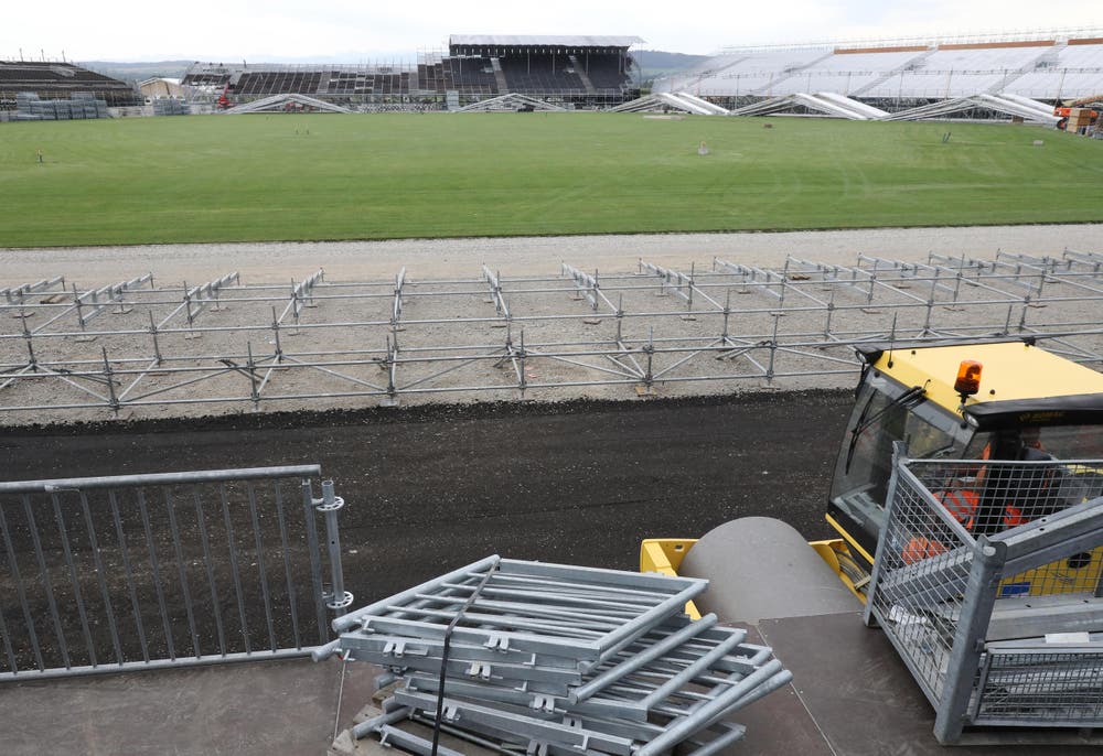 Impression von der grössten Stadion-Baustelle der Schweiz. (Bild: Swiss Image / Andy Mettler)