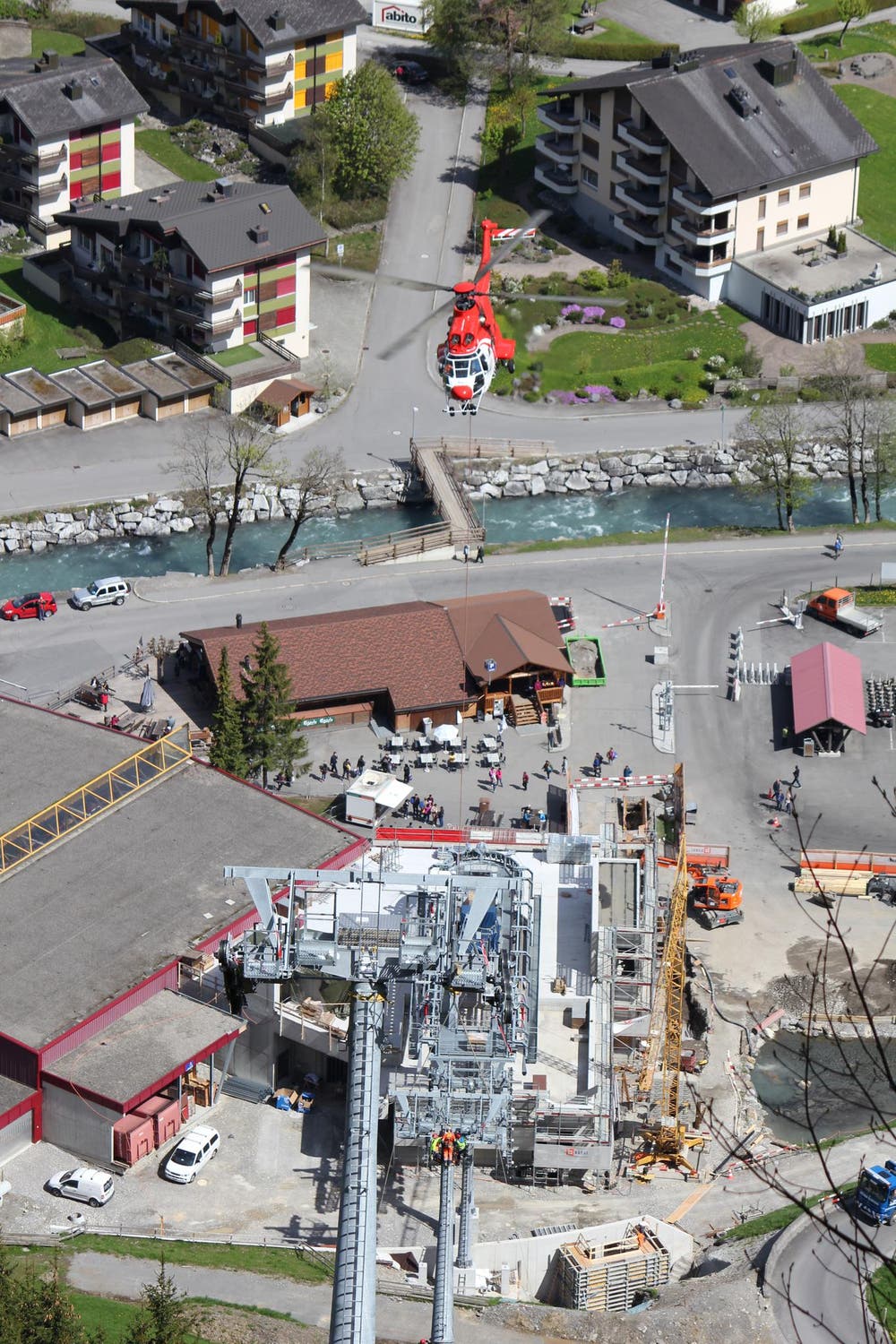Blick auf die im Bau befindliche Talstation. (Bild: Mike Bacher)