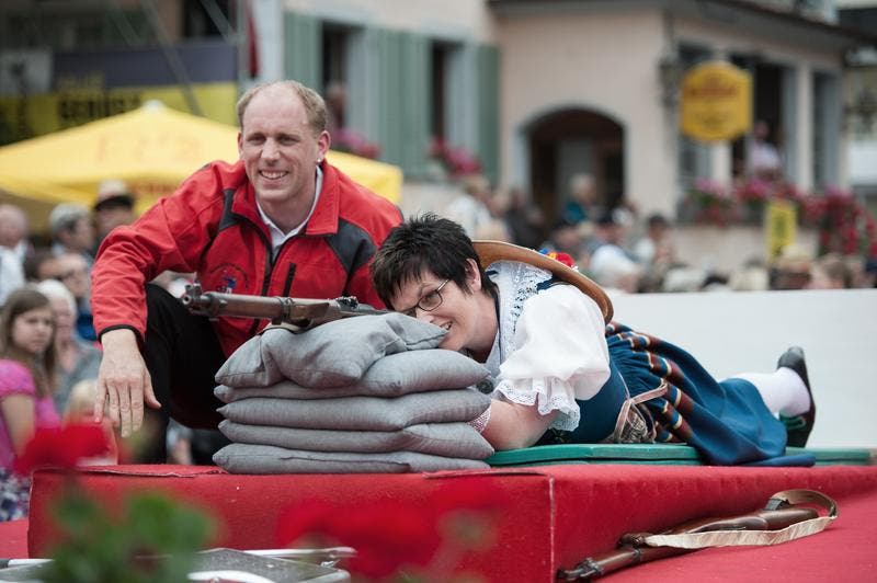 Die Amtsschützengesellschaft Entlebuch macht beim Umzug mit. (Bild: Pius Amrein / Neue LZ)