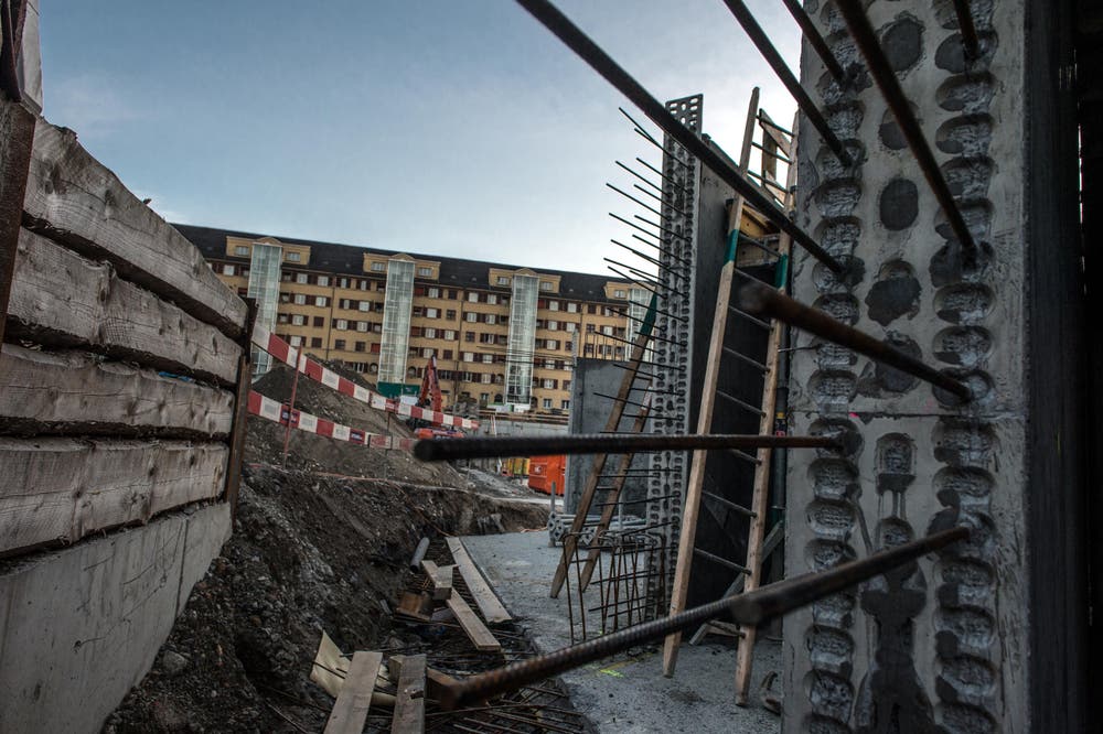 Armierungseisen für das Fundament und die Kellerwände. (Bild: Nadia Schärli (LZ))