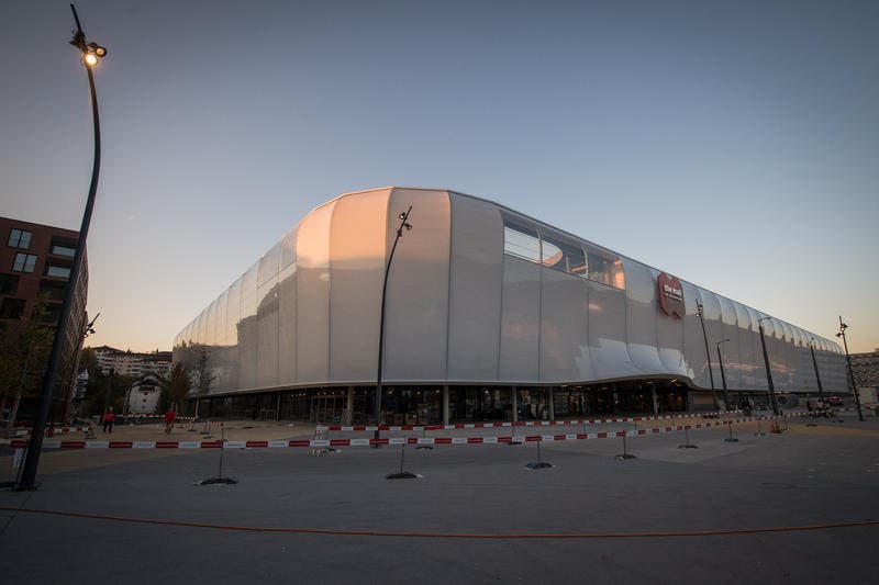 Blick auf die Mall of Switzerland. (Bild: Boris Bürgisser (Ebikon, 18. Oktober 2017))