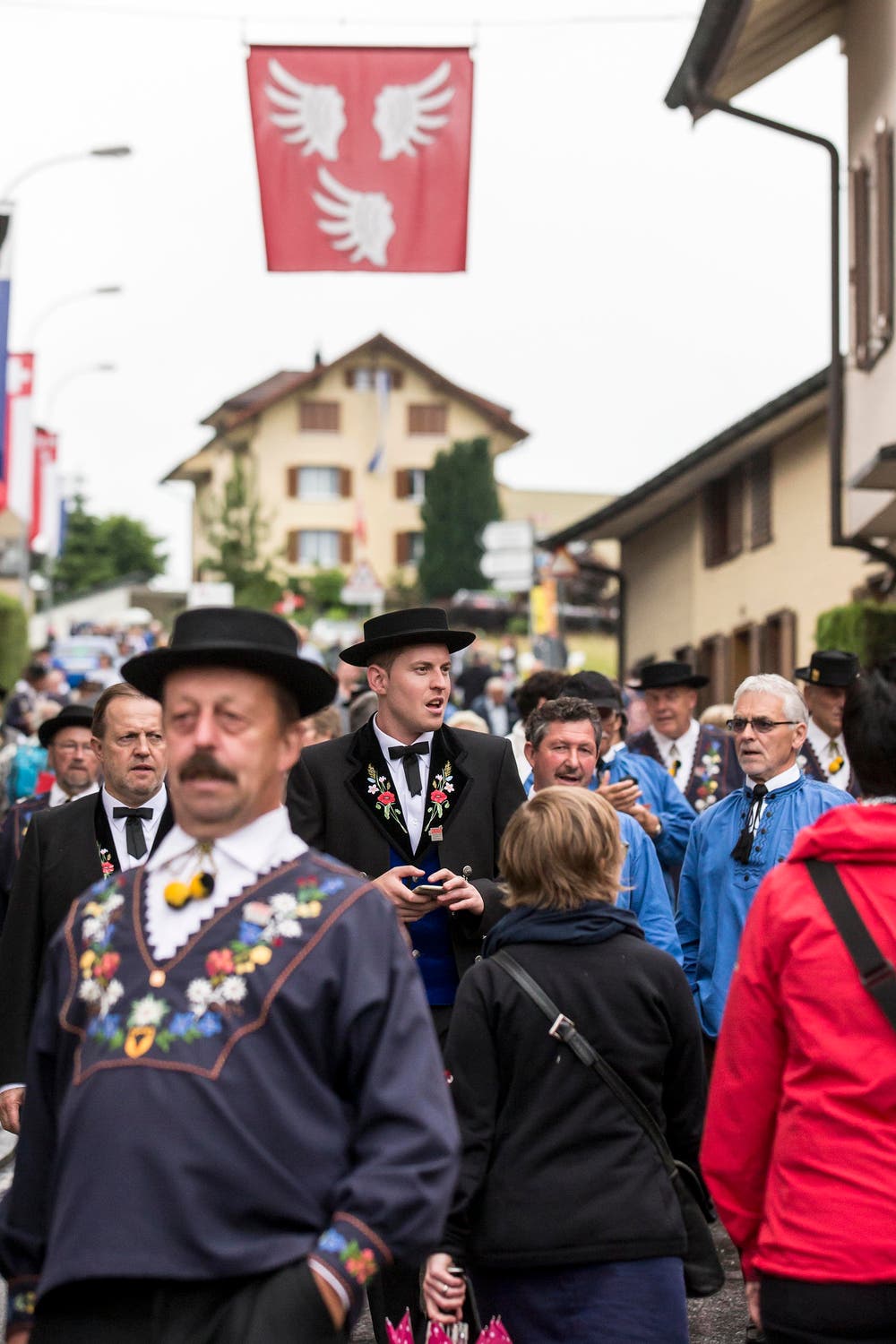 Besucher am 61. Zentralschweizerischen Jodlerfest. (Bild: Alexandra Wey/Keystone)
