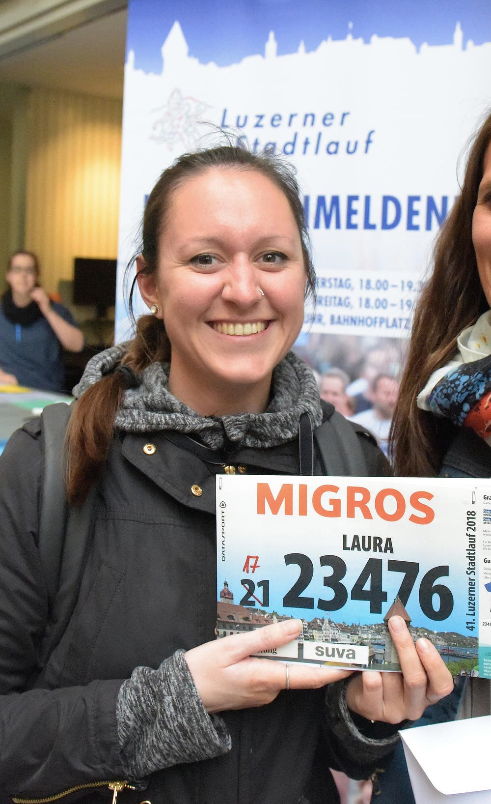 Laura Condrau, Stadt Luzern, Startnummer 23 476, zum 41. Stadtlauf: «Meine Schülerinnen und Schüler starten immer am Stadtlauf. Jetzt will ich diesen Lauf auch selber aktiv erleben. Ich freue mich auf den Start mit einem Lehrerteam.» (Bild: LZ)