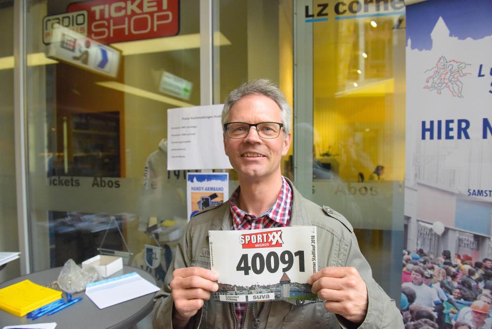 Eugen Huber, Stadt Luzern, Startnummer 40 091, zum 41. Stadtlauf: «Für mich ist der Stadtlauf eine Selbstbestätigung. Dabei dürfen auch der Fun-Gedanke und das Gesellige nicht zu kurz kommen.» (Bild: LZ)