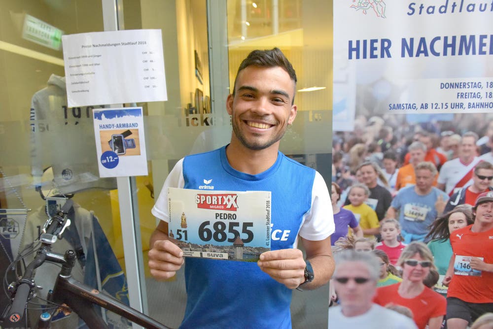 Pedro Carvalho Cardoso, Rüediswil, Startnummer 6855, zum 41. Stadtlauf: «Es wäre schön, wenn ich in der Spitzengruppe das Rennen abschliessen könnte. Laufsport ist mein Leben und bedeutet mir einfach alles. Und Luzern ist immer eine Reise wert.» (Bild: LZ)