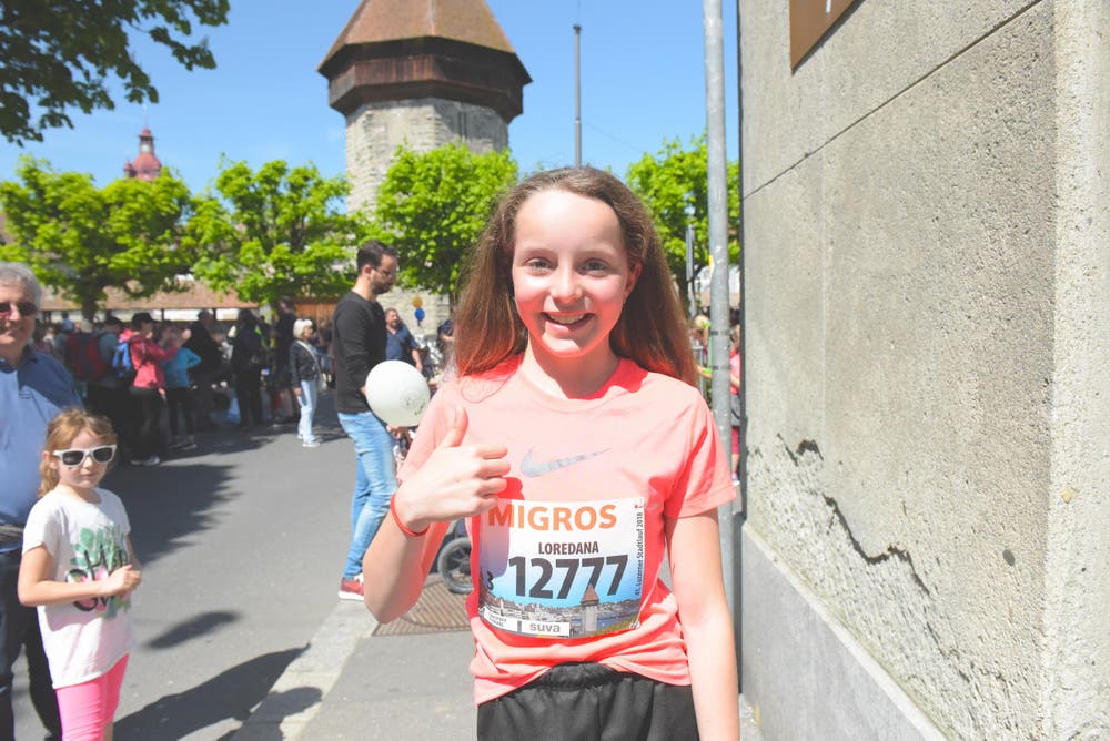 Loredana Fanelli, Waltenswil AG, Startnummer 12 777, zum 41. Stadtlauf: «Schuld im positiven Sinn, dass ich heute starte, ist mein Gotti. Sie hat mich angemeldet. Und das nicht zum ersten Mal.» (Bild: LZ)