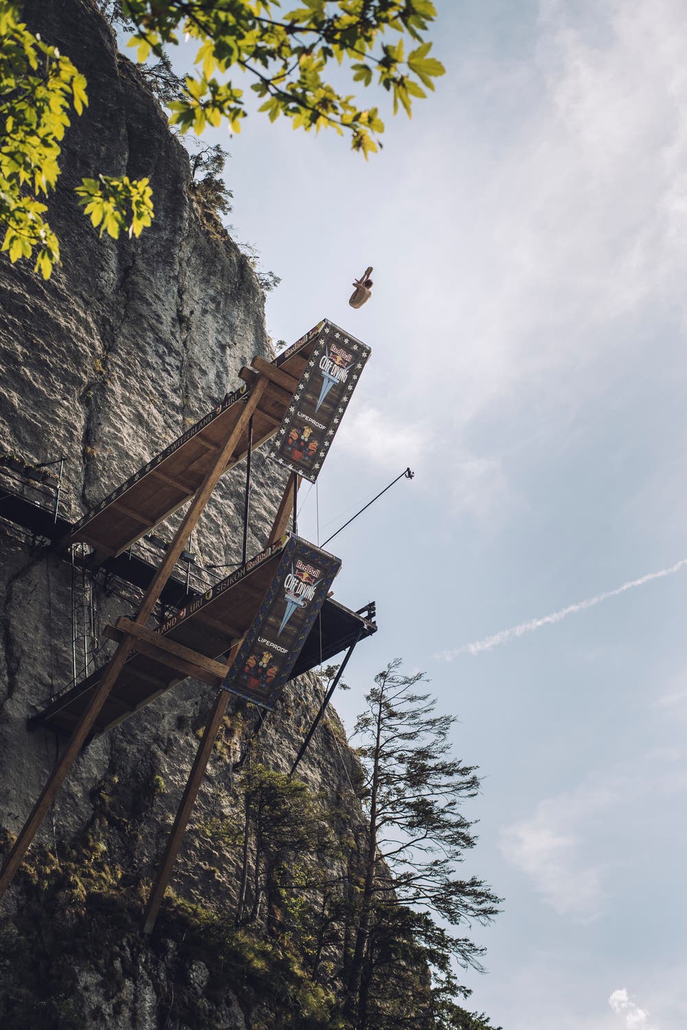 Die Absprunghöhe für Männer beträgt 27 Meter, bei den Frauen 20 Meter. (Bild: Romina Amato / Red Bull)