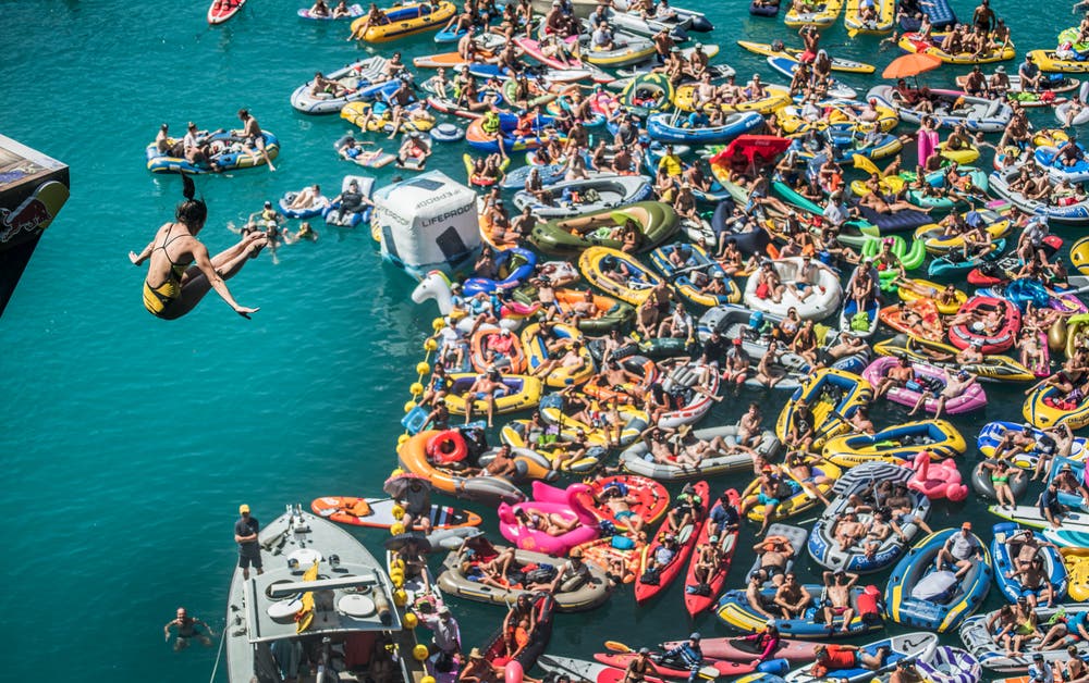 Am Wochenende strömten insgesamt über 13'500 Besucher nach Sisikon. (Bild: Romina Amato / Red Bull)