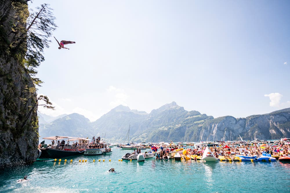 Tolle Kulisse für die Klippenspringer in Sisikon. (Bild: Romina Amato / Red Bull)
