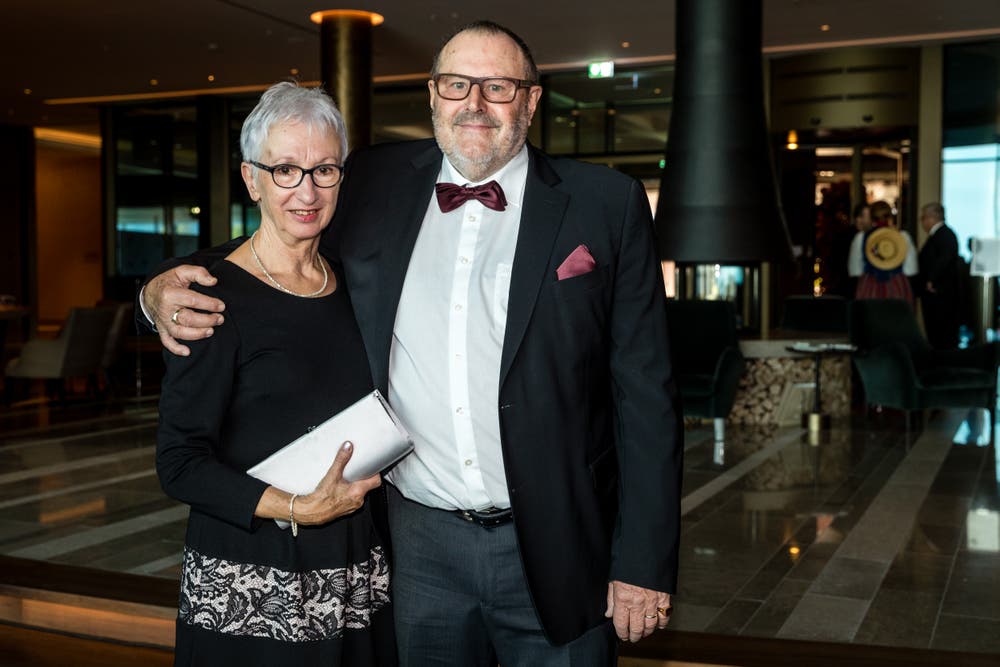 Der Schriftsteller und Journalist Romano Cuonz genoss den Eröffnungsabend mit seiner Frau Ruth. (Bild: Philipp Schmidli, 28. September 2018)