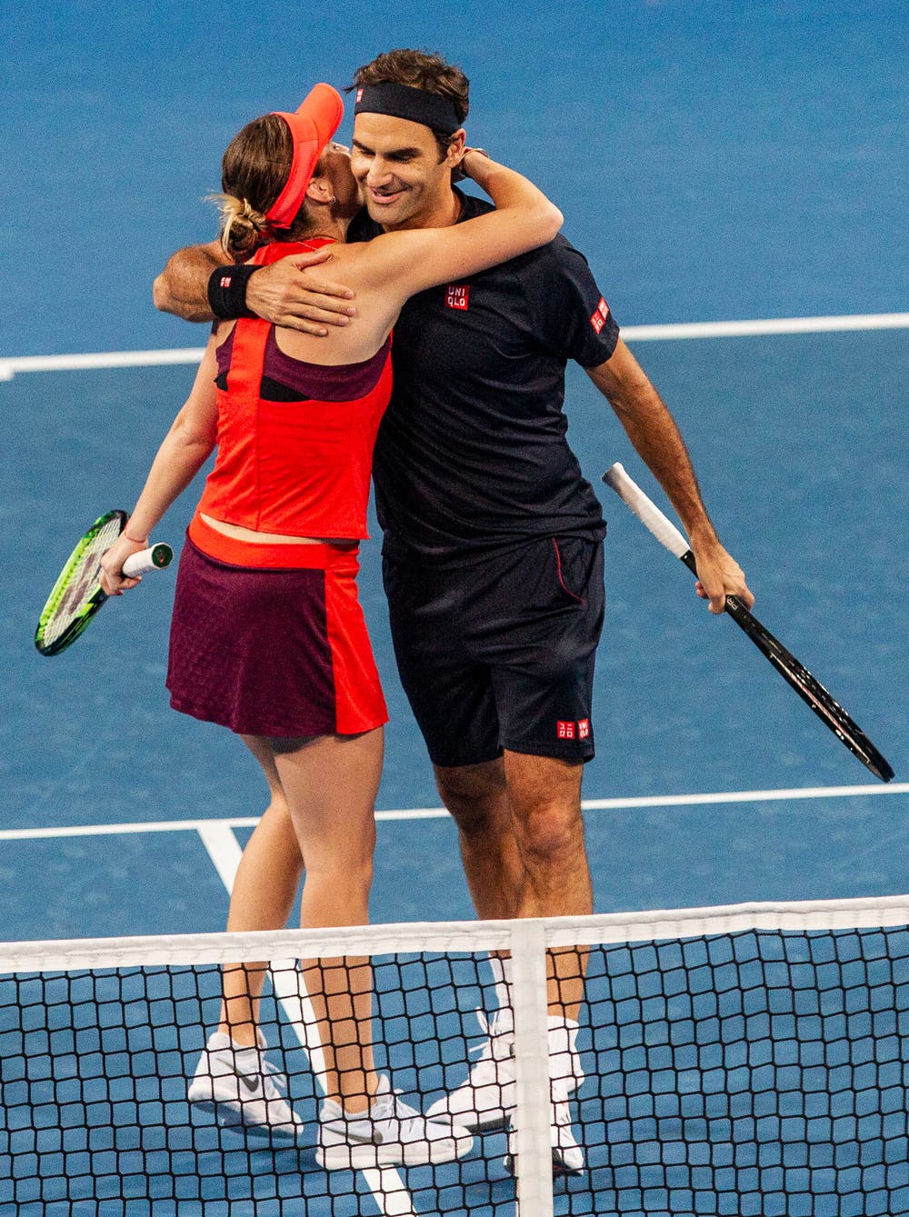 Roger Federer und Belinda Bencic stehen am Hopman Cup vor ...