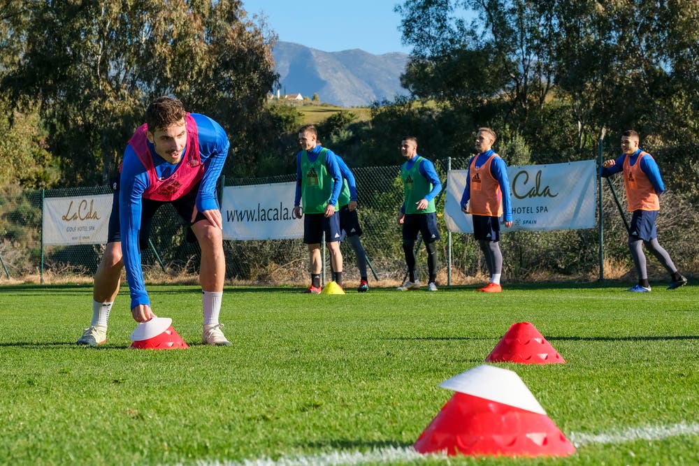 Oliver Custodio im Training bei Sonnenschein. (Bild: Martin Meienberger (13. Januar 2019))
