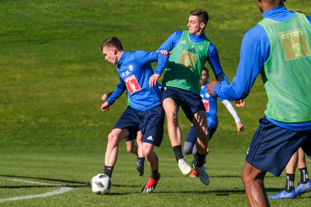 Silvan Sidler (links) und Tomi Juric beim Training am Montag. (Bild: Martin Meienberger, 14. Januar 2019)