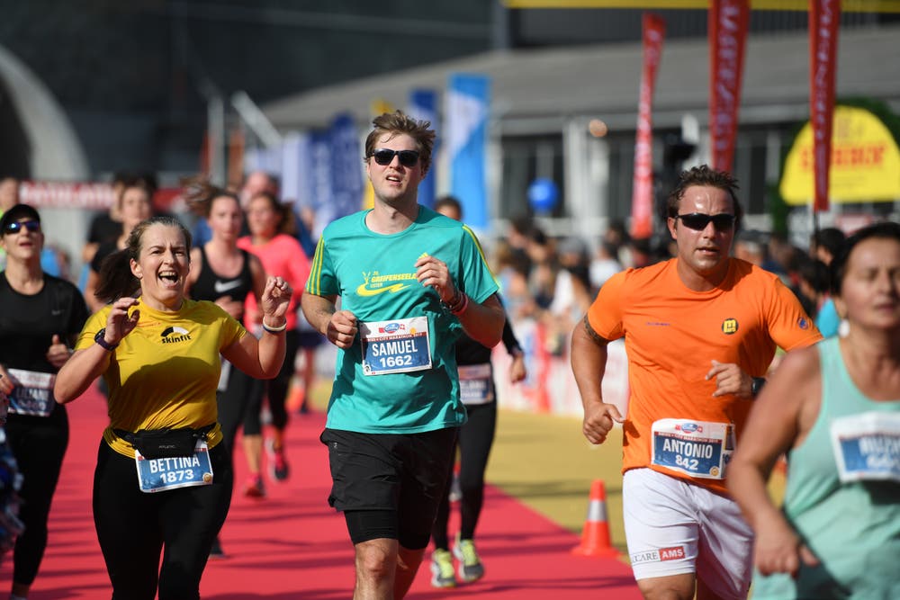 Zieleinlauf beim Verkehrshaus. (Bild: Corinne Glanzmann, Luzern, 27. Oktober 2019)