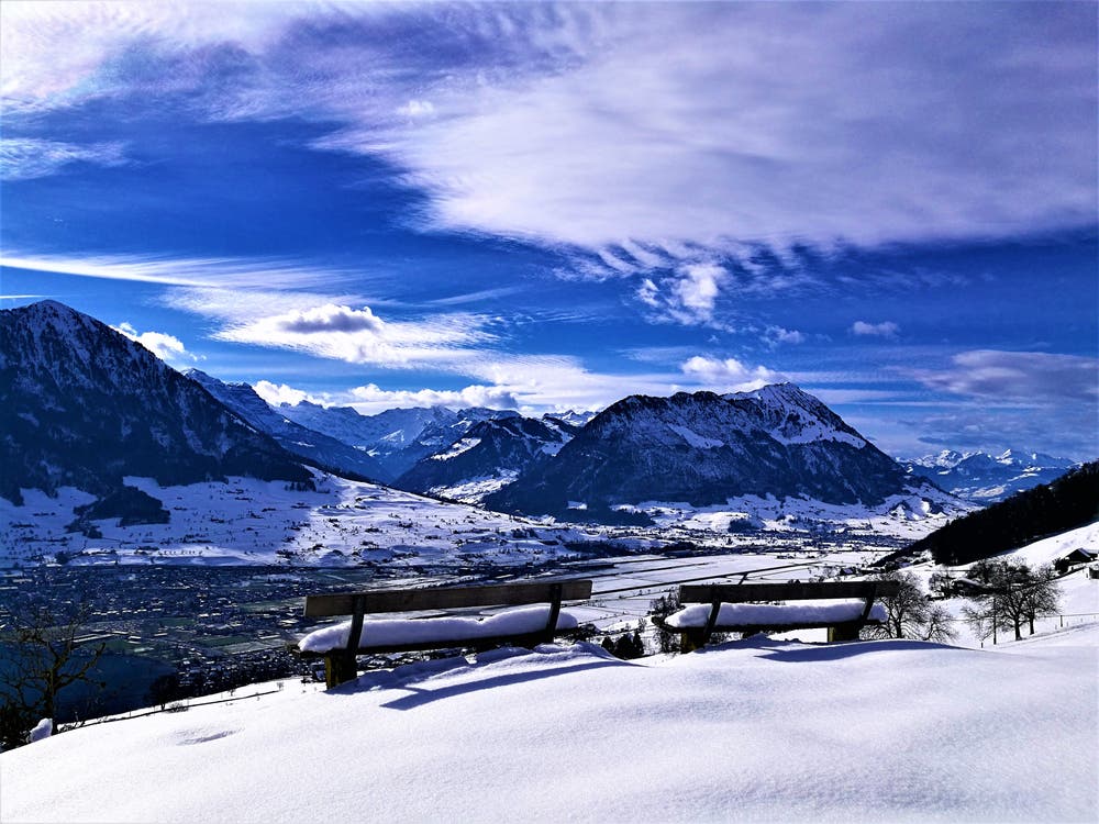 Wunderbare Aussicht auf die verschneiten Berge. (Bild: Urs Gutfleisch (Bürgenstock, 9. Februar 2019))