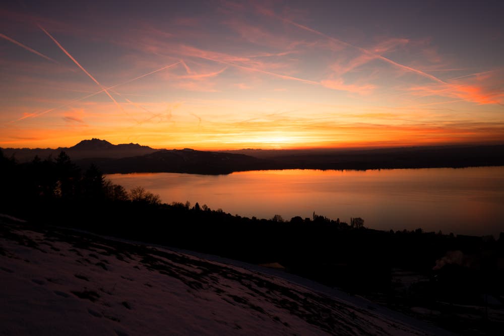 Abendrot über dem Zugersee. (Bild: Daniel Hegglin, Zugerberg, 13. Februar 2019)