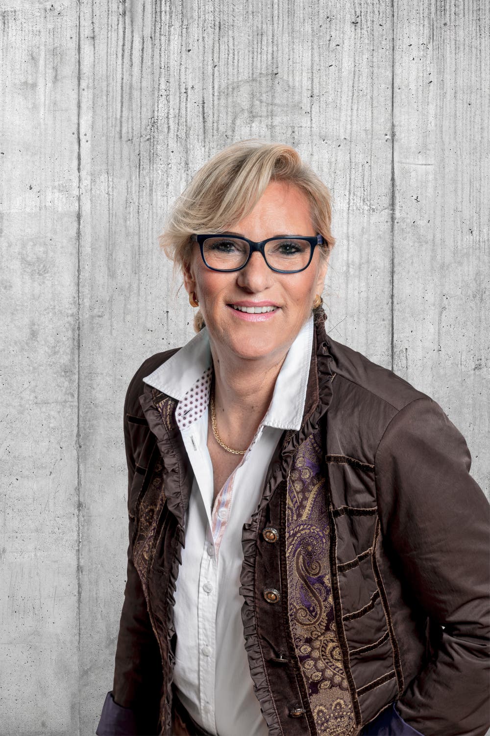 Karin Julia Stadlin, 61, Herlisberg.