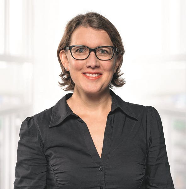Bettina Buser, 40.