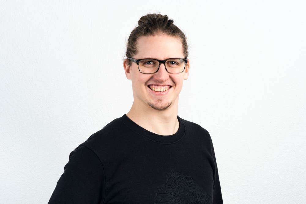 Jona Studhalter, 23.