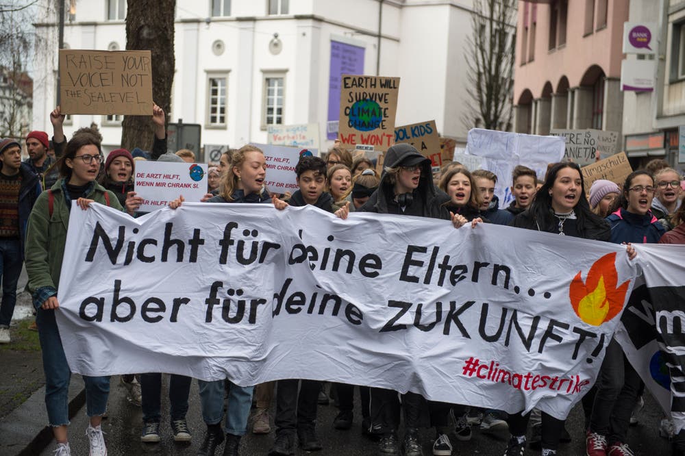 Demonstration gegen den Klimawandel in der Stadt Luzern. (Bild: Dominik Wunderli, Luzern, 15. März 2019)