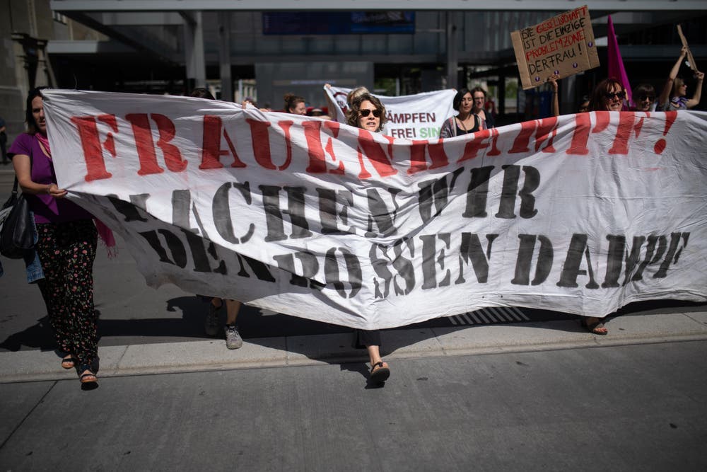 Frauenstreik in St.Gallen. (Bild: Benjamin Manser)