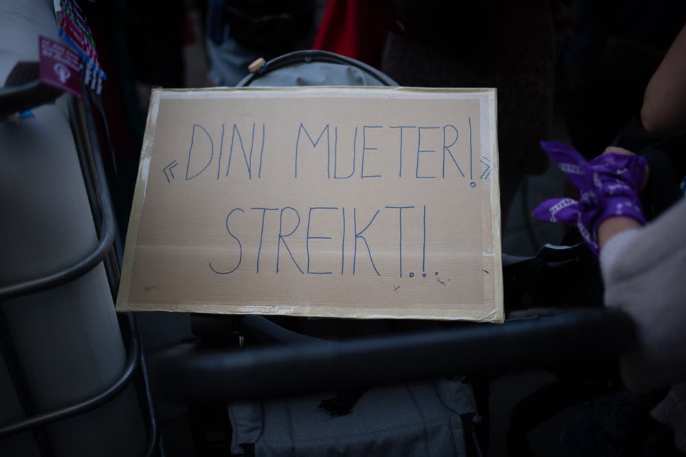 Frauenstreik in St.Gallen. (Bild: Benjamin Manser)