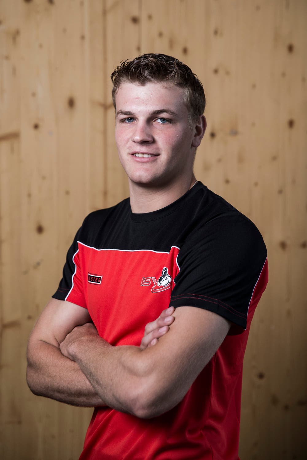 Christian BucherGeburtsdatum: 26. 2. 1998Wohnort: FinsterseeBeruf: ZimmermannGrösse/Gewicht: 185 cm/88 kgAnzahl Kränze: 5/3