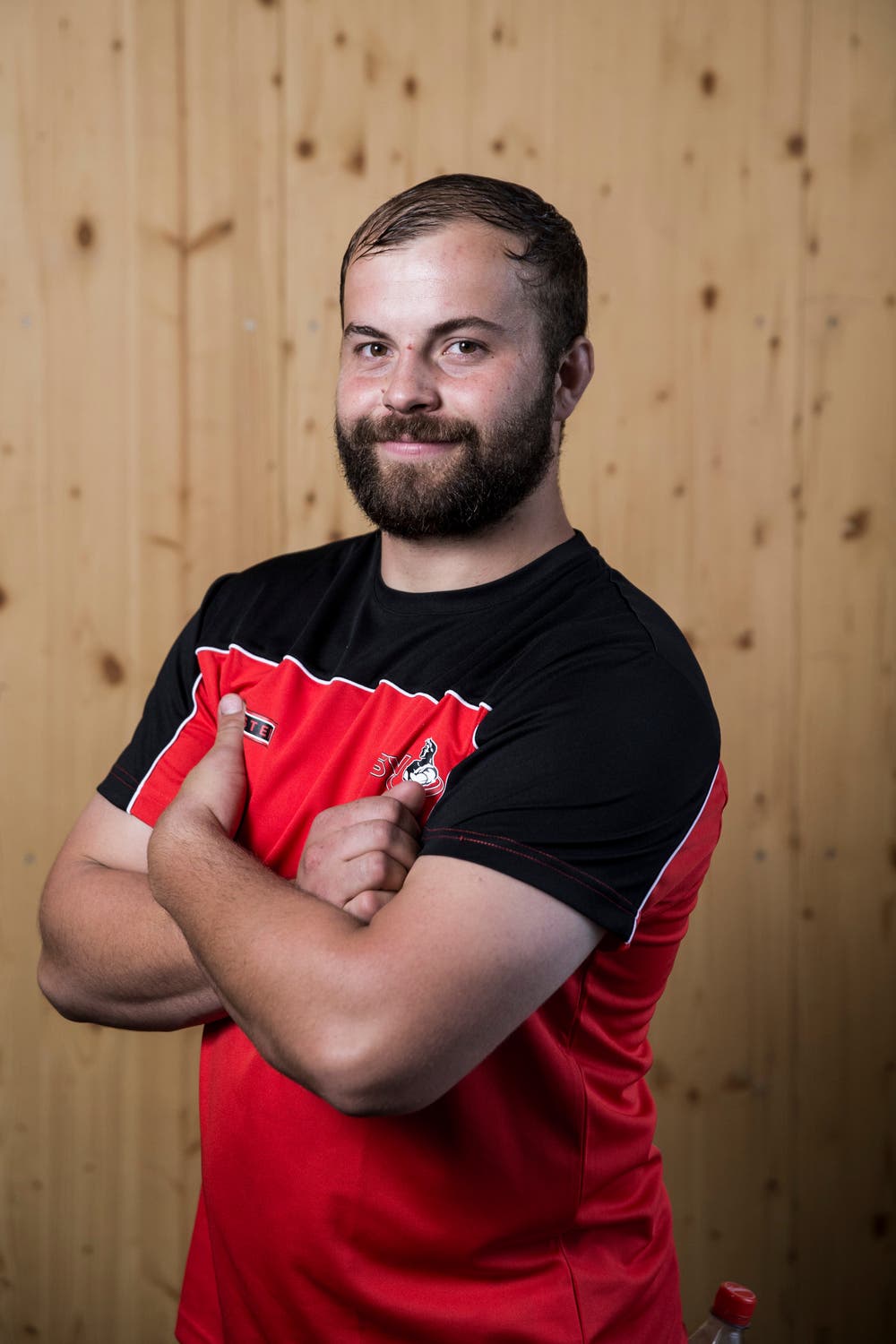 Damian EgliGeburtsdatum: 8. 10. 1995Wohnort: SteinhuserbergBeruf: MetallbauerGrösse/Gewicht: 186 cm/100 kg Anzahl Kränze: 13/4