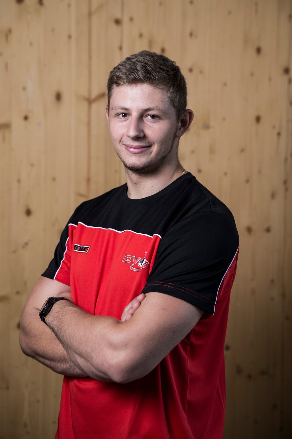 Noe Van Messel Geburtsdatum: 25. 1. 2002Wohnort: Oberägeri Beruf: Student Grösse/Gewicht: 190 cm/110 kg Anzahl Kränze: 4/4
