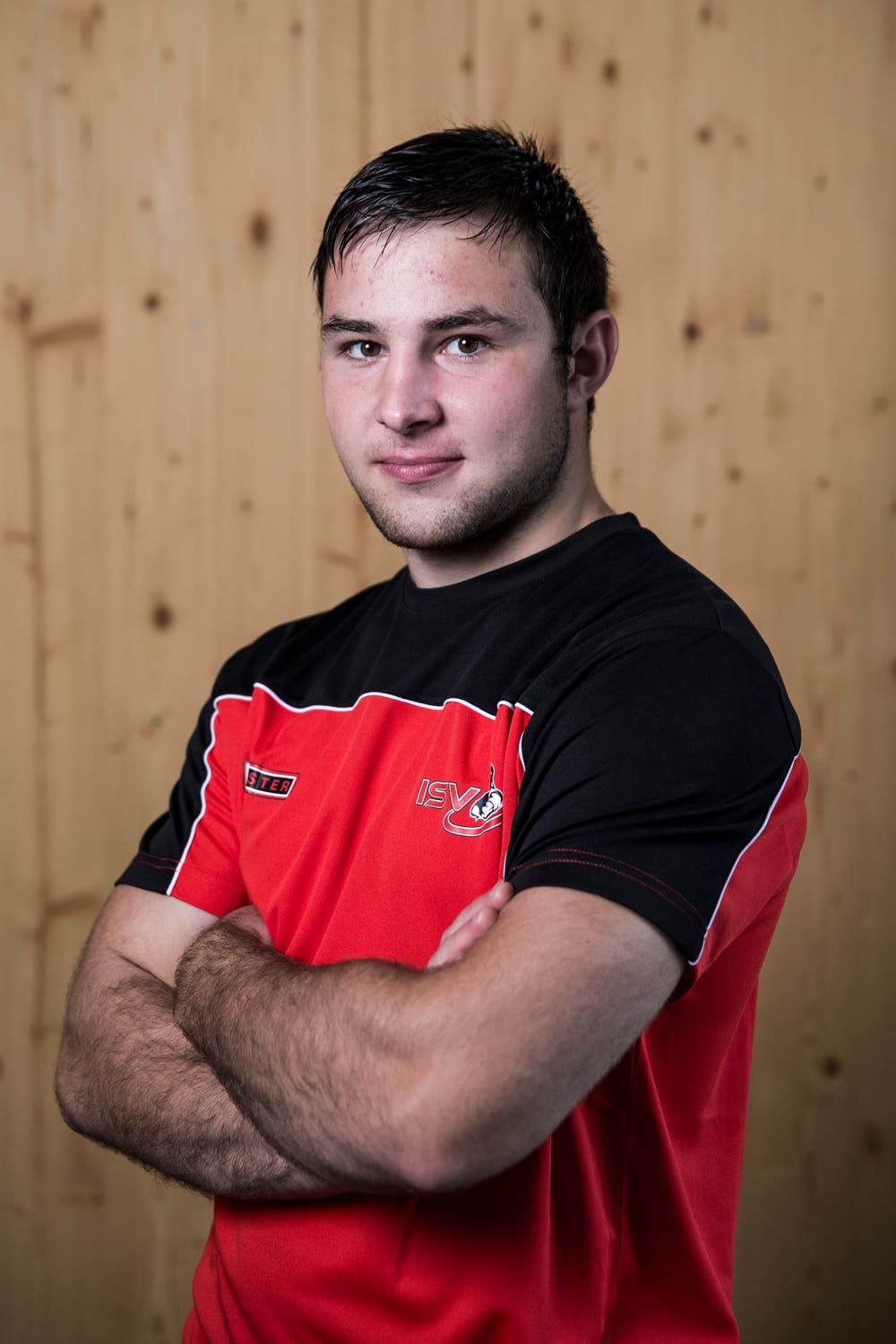 Ueli Hegner Geburtsdatum: 22. 9. 1999Wohnort: Siebnen Beruf: Metzger Grösse/Gewicht: 185 cm/85 kg Anzahl Kränze: 3/2