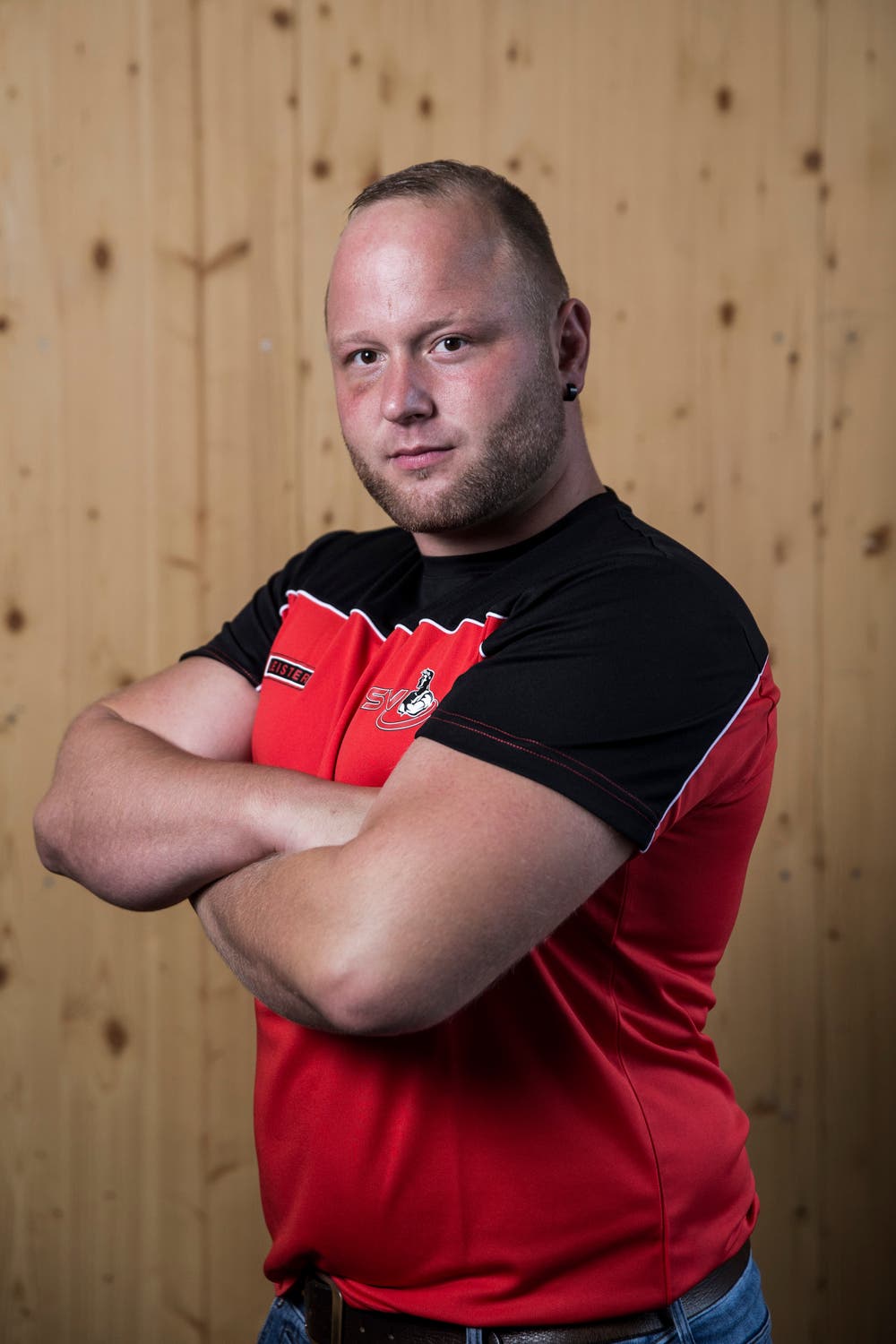 Michael Graber Geburtsdatum: 27. 8. 1989Wohnort: Schötz Beruf: Schreiner/Landwirt Grösse/Gewicht: 186 cm/108 kg Anzahl Kränze: 4/1