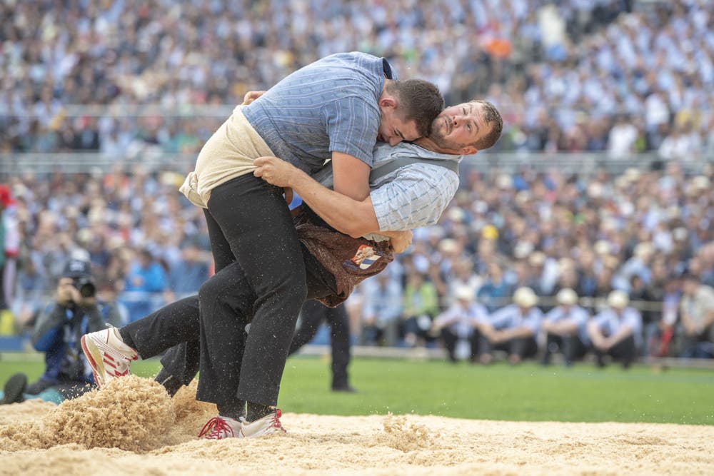 Adrian Steinauer (links) und Andreas Döbeli im 1. Gang. (Bild: KEYSTONE/Urs Flüeler, Zug, 24. August 2019)
