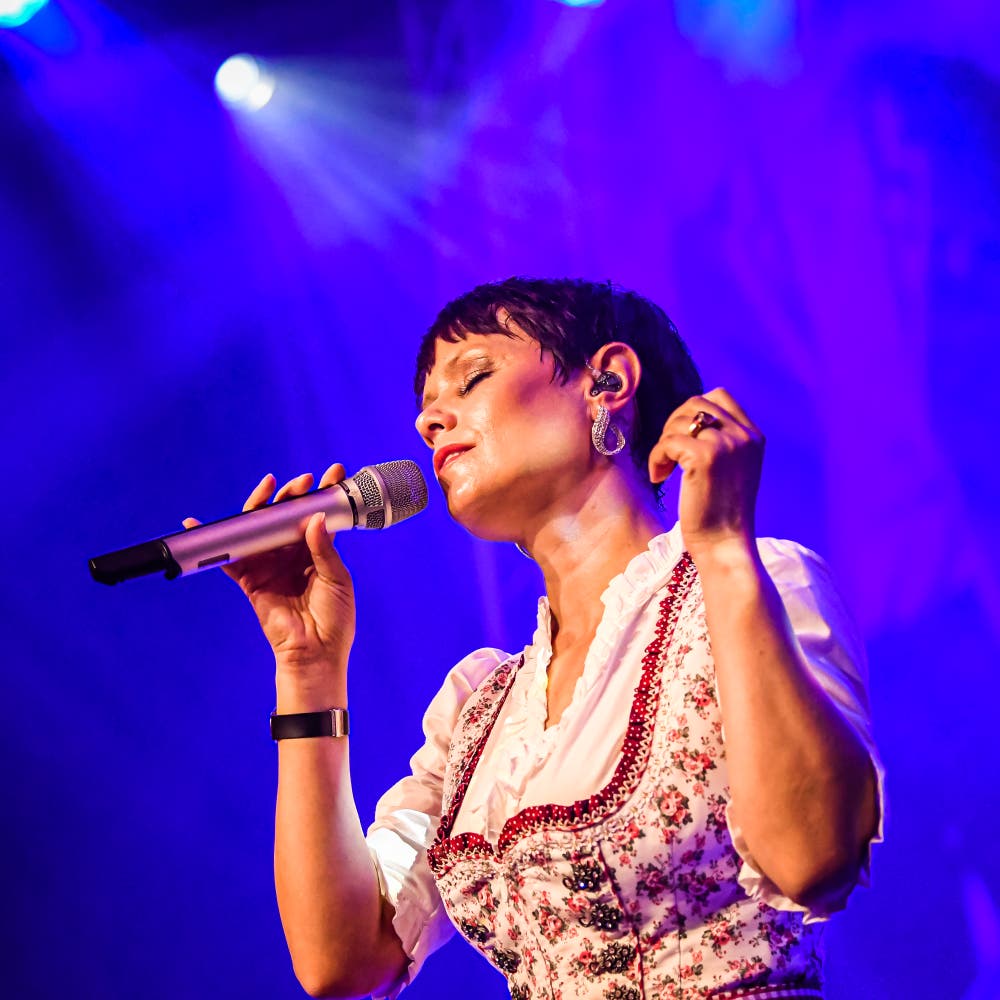Mit Leib und Seele dabei: Francine Jordi. (Christian H. Hildebrand, Zug, 24.August 2019)